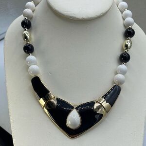 Vintage Art Deco style black & gold choker.